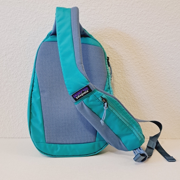 patagonia-bags-nwt-patagonia-8l-atom-sling-bag-edc-in-fresh-teal
